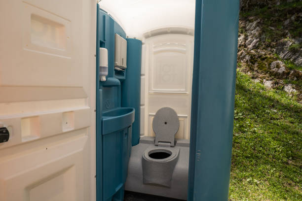Best Porta potty delivery and setup  in East Kapolei, HI