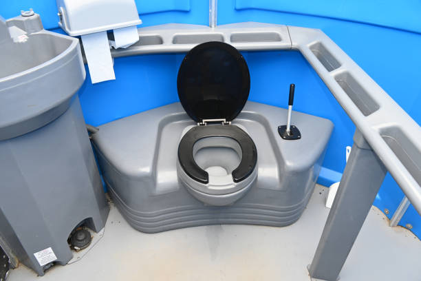 Best Porta potty delivery and setup  in East Kapolei, HI
